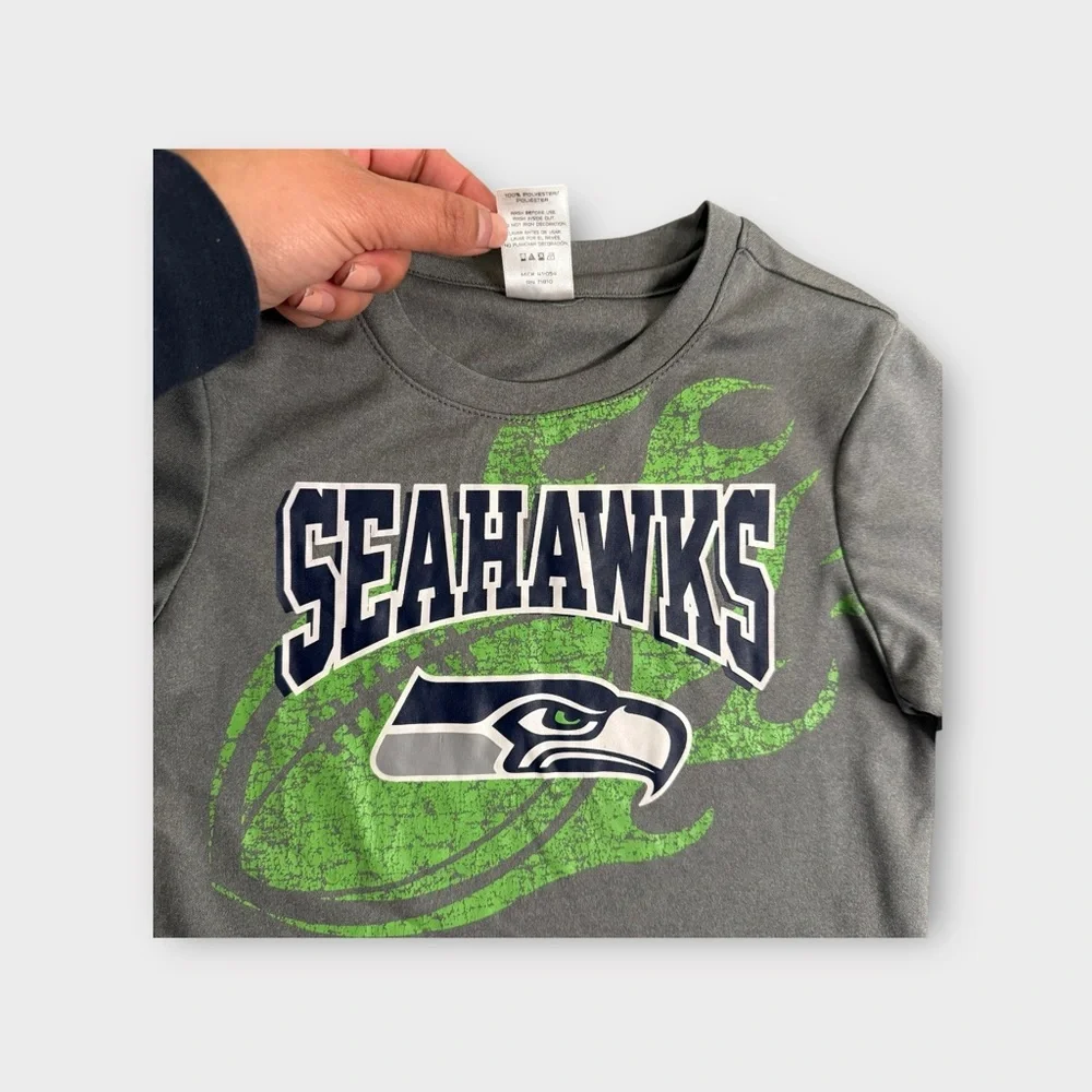 NFL Team Apparel Seattle Seahawks Graphic Gray Shirt